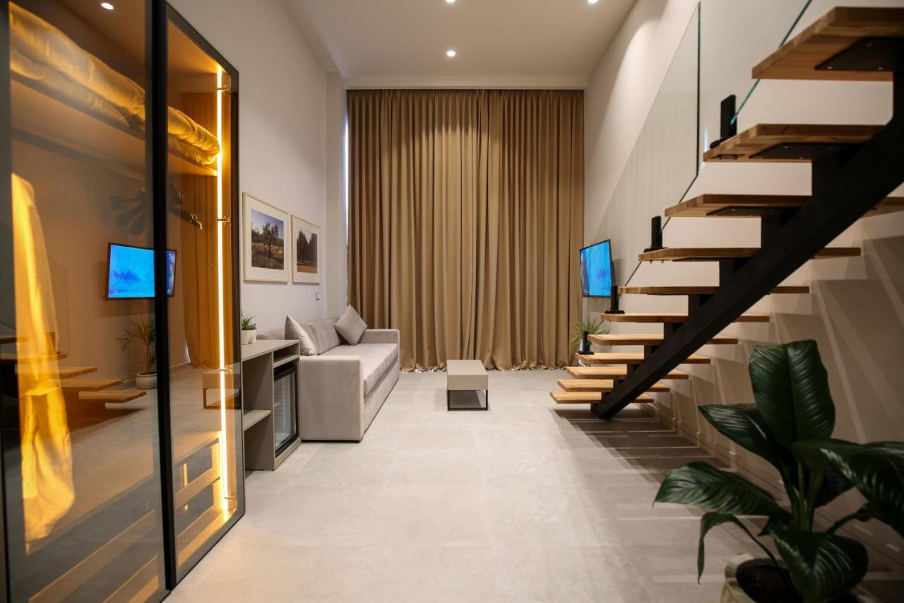 Toto Hotel & Apartments Radhimë المظهر الخارجي الصورة