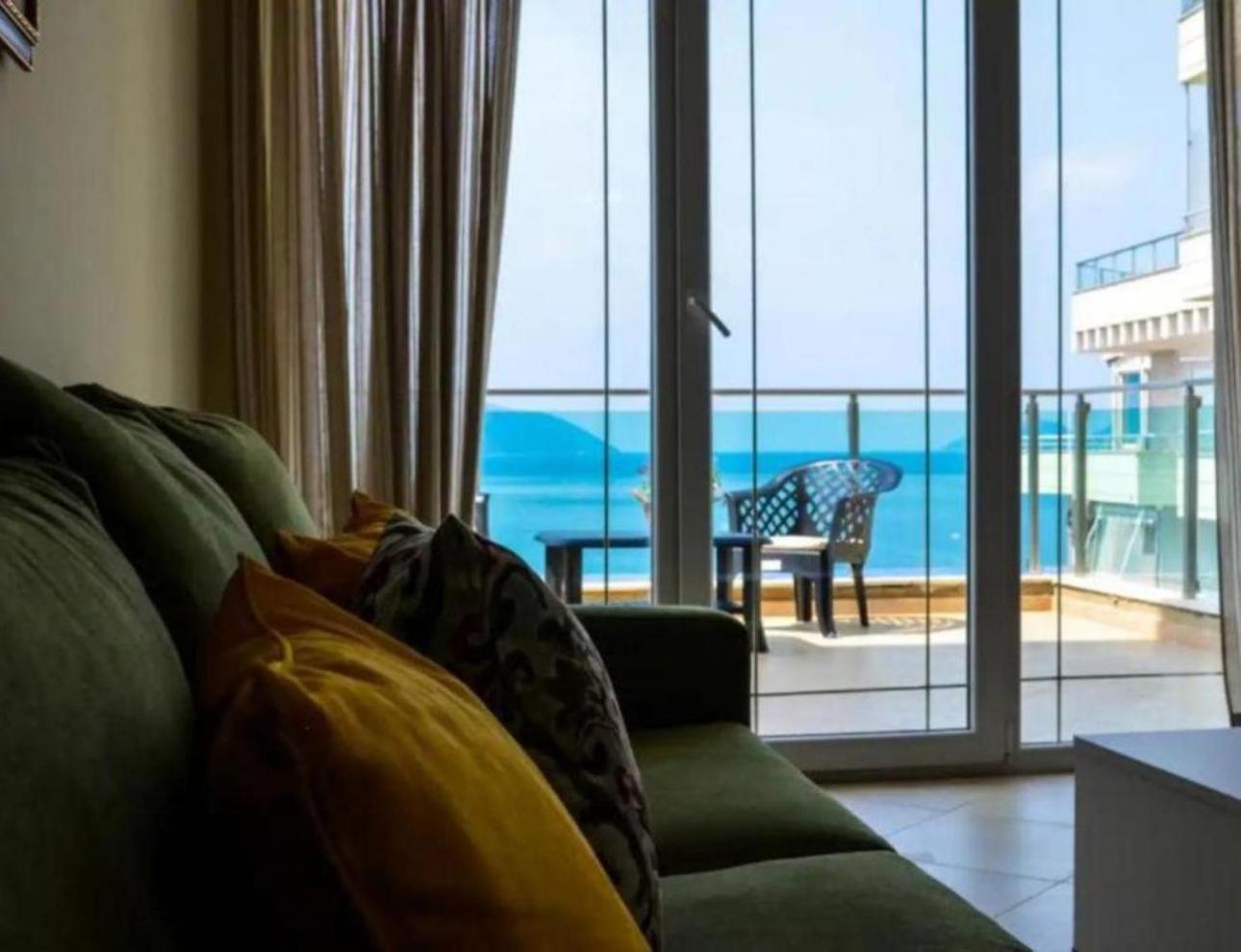 Toto Hotel & Apartments Radhimë المظهر الخارجي الصورة
