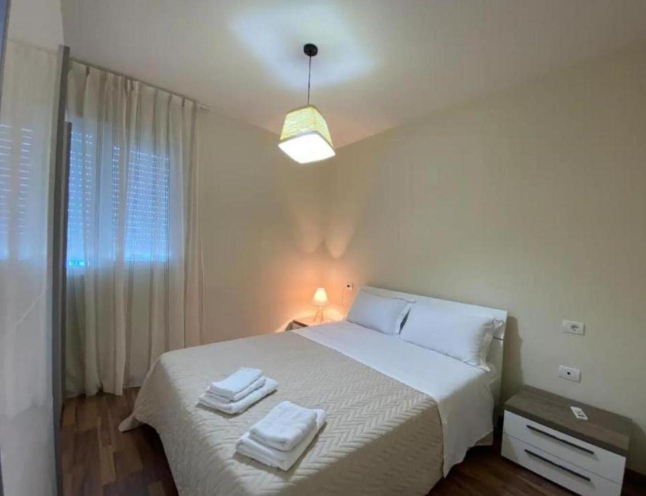 Toto Hotel & Apartments Radhimë المظهر الخارجي الصورة